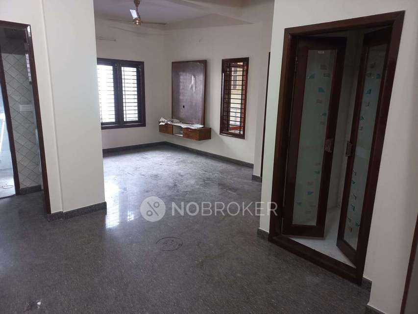 2 BHK Flat In Sb for Rent  In Adugodi