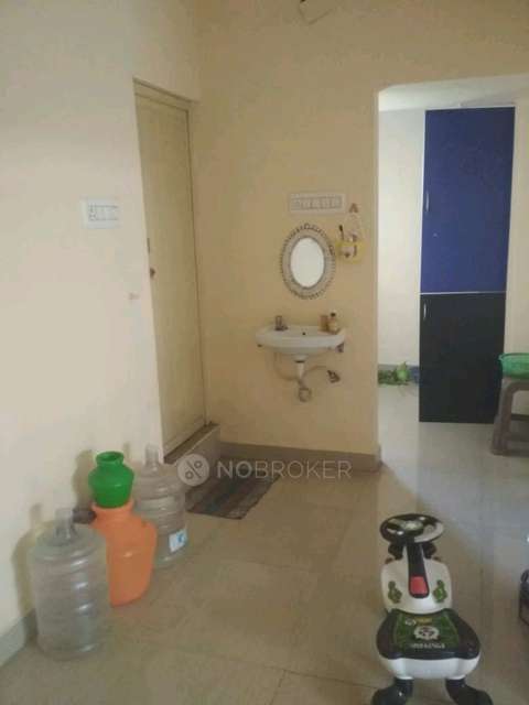 2 BHK Flat In 3 Roses Appartment For Sale  In Kattankulathur 