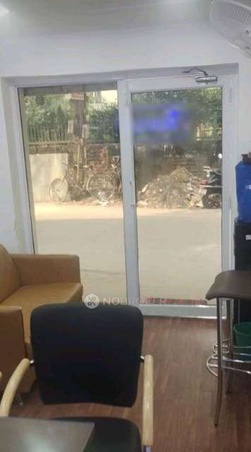 Showroom in Kalu Sarai, Delhi for sale 