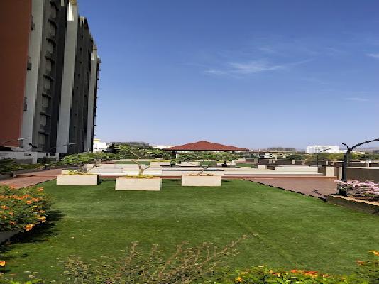 2 BHK Flat In Grassland For Sale  In Kirkatwadi