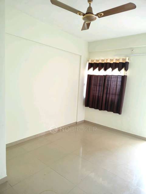 1 RK Flat In Chintamani Apartment for Rent  In Tukaram Nagar Over Bridge