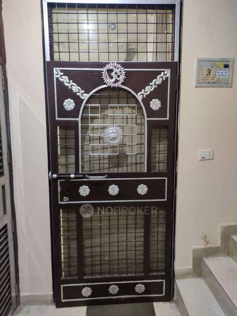 2 BHK Flat In Royel Complex For Sale  In Mehrauli