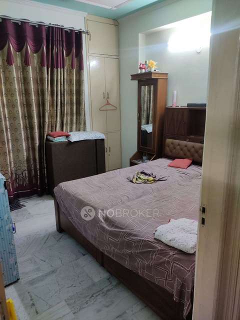 2 BHK Flat In Royel Complex For Sale  In Mehrauli