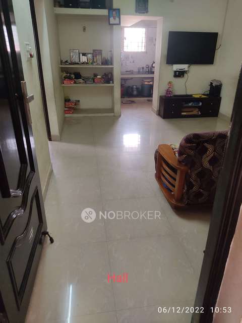 2 BHK Flat In Aaditya Sai Building, Kovur For Sale  In Moondram Kattalai