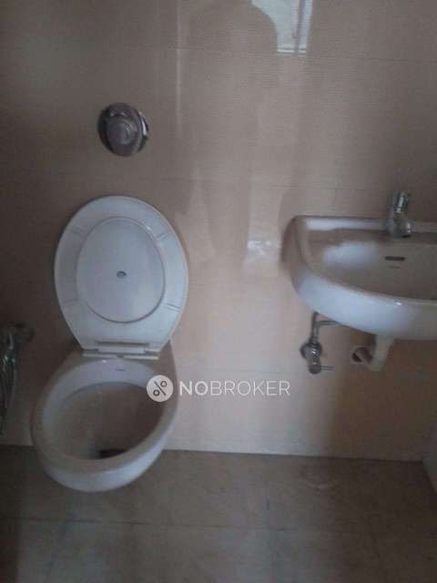 1 BHK Flat In Unnati Woods Chs For Sale  In Kasarvadavali