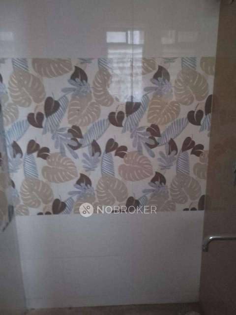 1 BHK Flat In Unnati Woods Chs For Sale  In Kasarvadavali