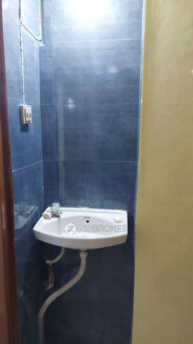 1 RK Flat In Balaji Darshan Co Op Hsg Society For Sale  In Wanwadi