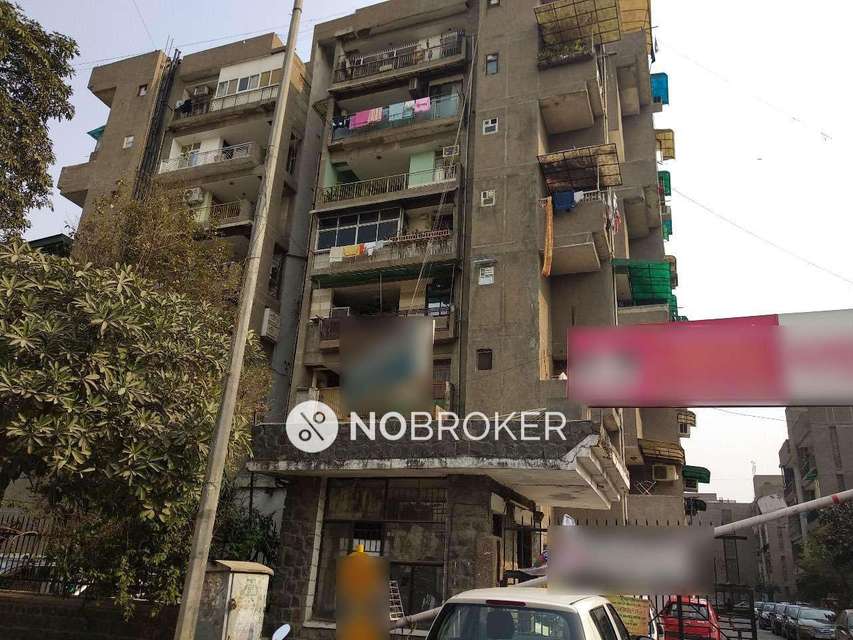 3 BHK Flat In Kirpal Apartments For Sale  In Patparganj