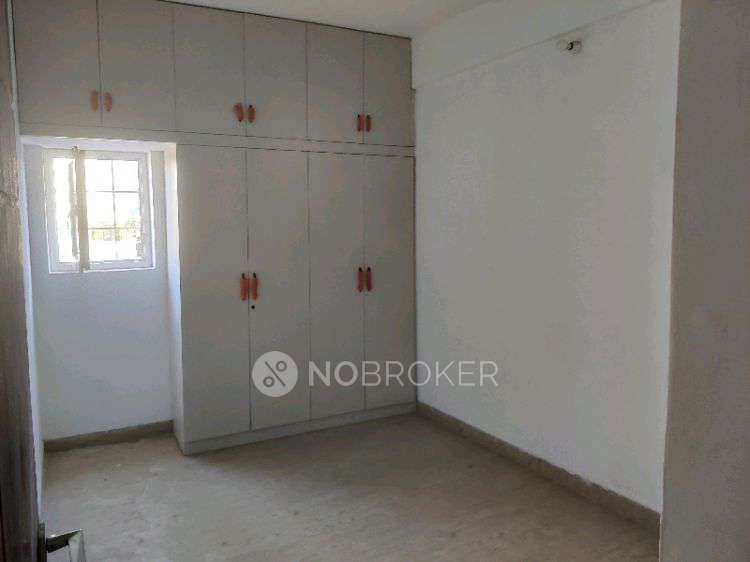 2 BHK Flat In 1339 For Sale  In Pulianthope High Road