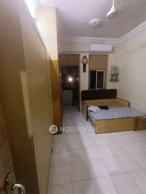 1 BHK Flat In Bhaweshwar Niketan For Sale  In Tardeo