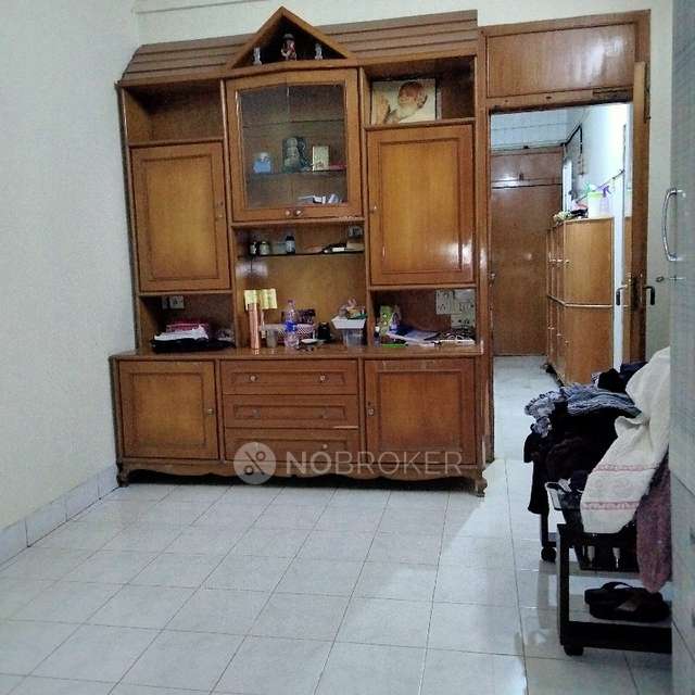 1 BHK Flat In Bhaweshwar Niketan For Sale  In Tardeo