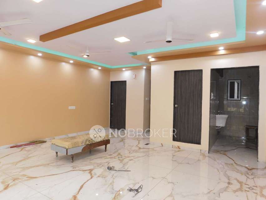 3 BHK Flat In Mahesh Kutir For Sale  In Chembur