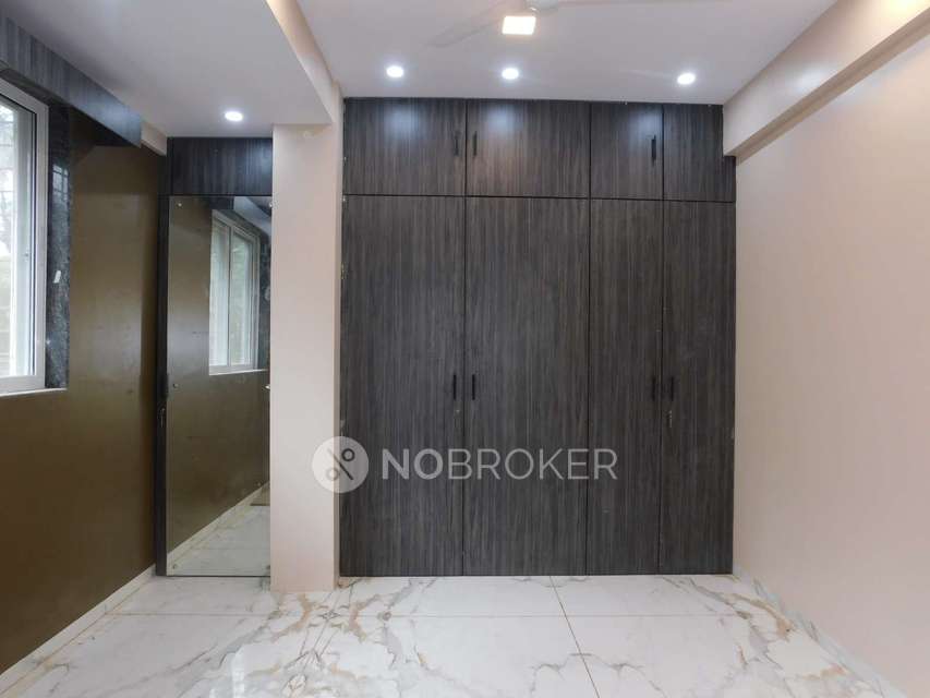 3 BHK Flat In Mahesh Kutir For Sale  In Chembur