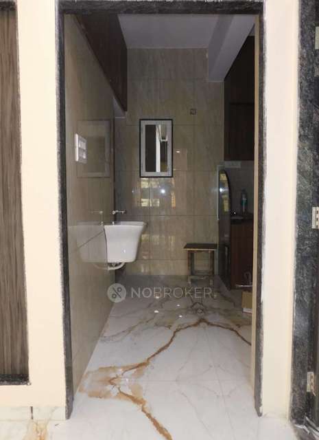 3 BHK Flat In Mahesh Kutir For Sale  In Chembur