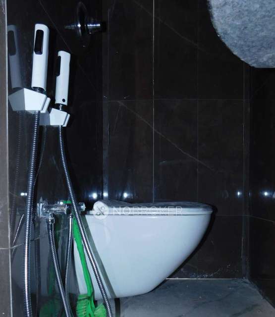 3 BHK Flat In Mahesh Kutir For Sale  In Chembur