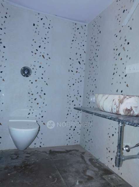 3 BHK Flat In Mahesh Kutir For Sale  In Chembur