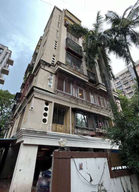 3 BHK Flat In Mahesh Kutir For Sale  In Chembur