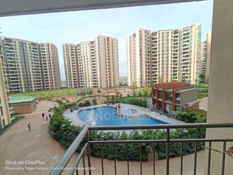 Single Room for Male In 3 BHK  In Pride World City Kingsbury In Lohegaon