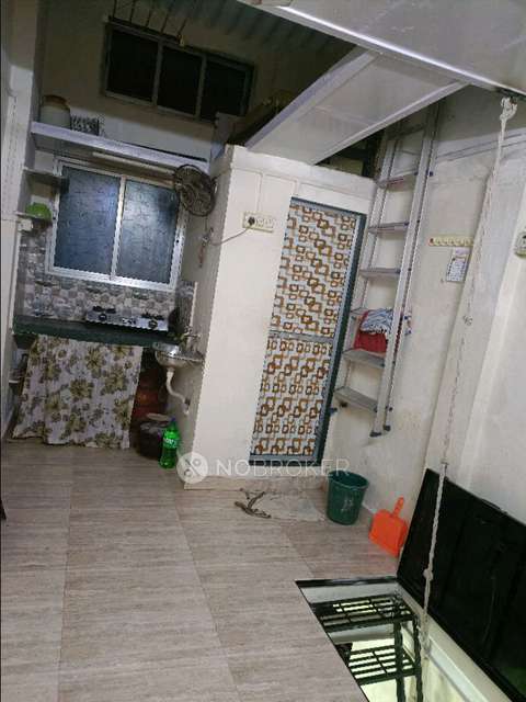 1 BHK House for Rent  In Khar East
