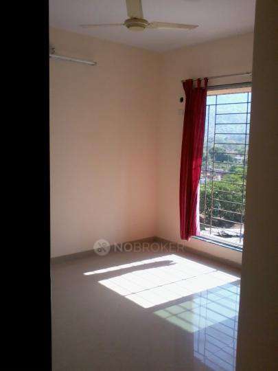 2 BHK Flat In Mahavir Kalpavruksha For Sale  In Kasarvadavali