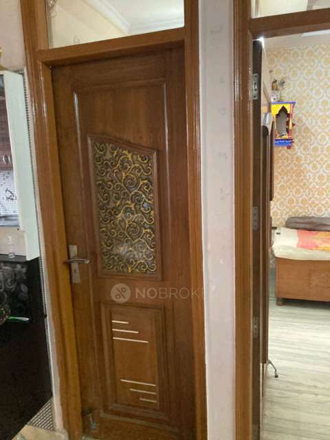 3 BHK Flat In Standalone Building  For Sale  In  Jhilmil Colony,