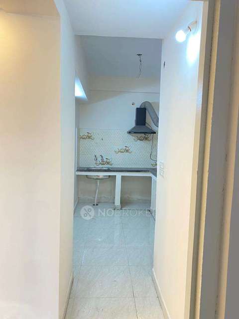 3 BHK Flat In Standalone Building   For Sale  In Malakpet