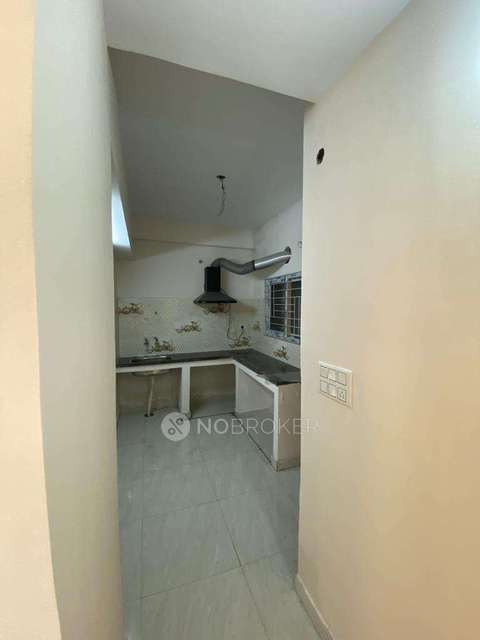 3 BHK Flat In Standalone Building   For Sale  In Malakpet