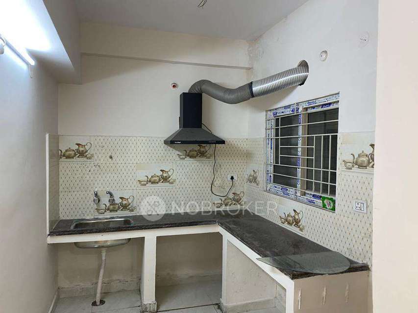 3 BHK Flat In Standalone Building   For Sale  In Malakpet