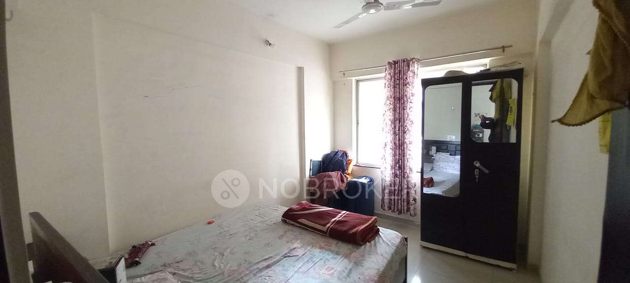 2 BHK Flat In Ravi Kiran Society  For Sale  In Charholi Budruk