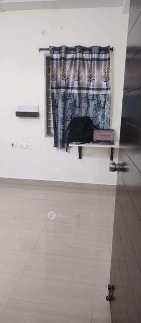 2 BHK Flat In Sri Lakshmi Shubham Arcade Spoorthy For Sale  In Chanda Nagar