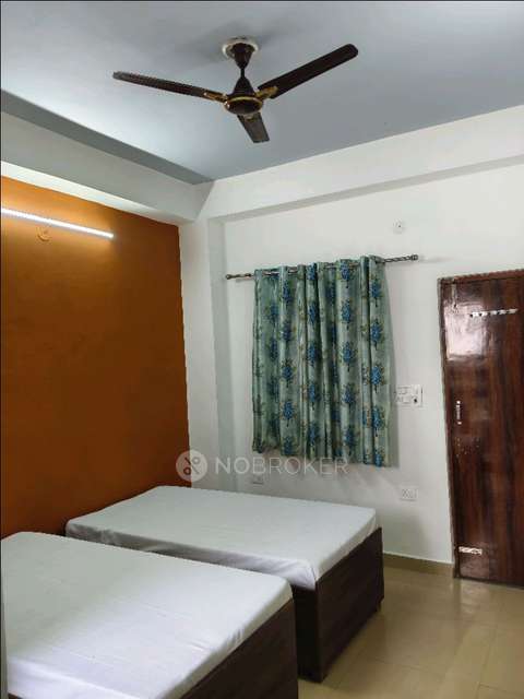 PG for Boys in Sector 27