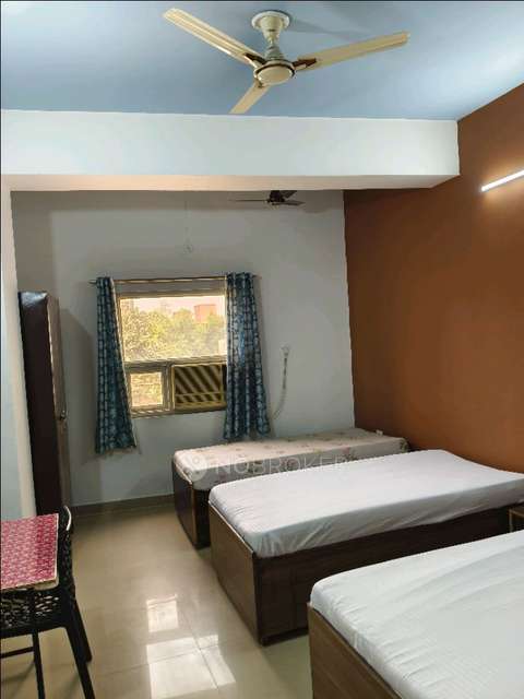 PG for Boys in Sector 27