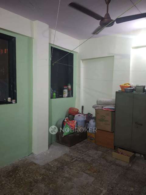 2 BHK Flat In Navrang Building For Sale  In Thane