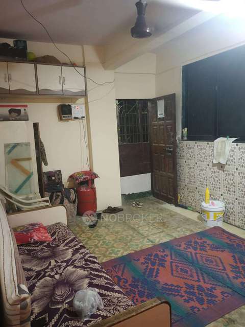2 BHK Flat In Navrang Building For Sale  In Thane