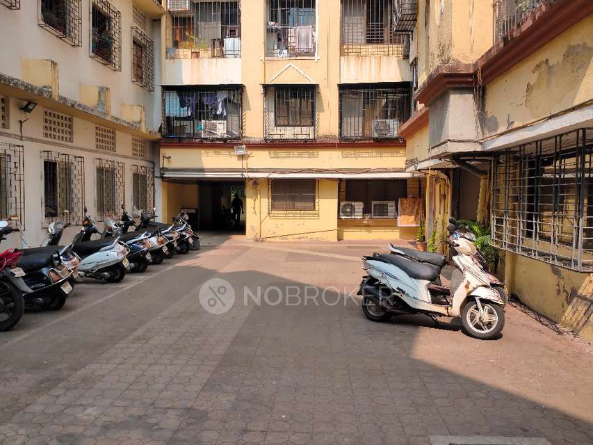2 BHK Flat In Kuber Chs For Sale  In  Kandivali West