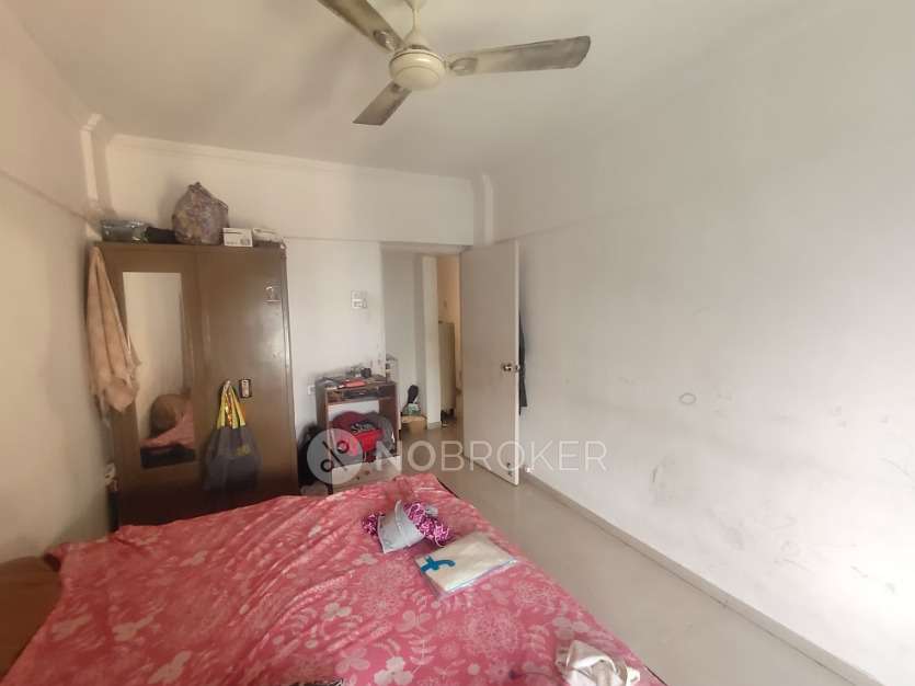 2 BHK Flat In Kuber Chs For Sale  In  Kandivali West