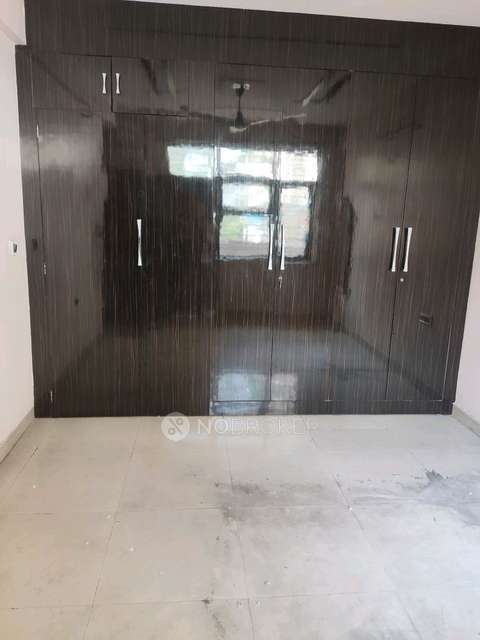 3 BHK Flat In Rohini Heights for Rent  In Rohini