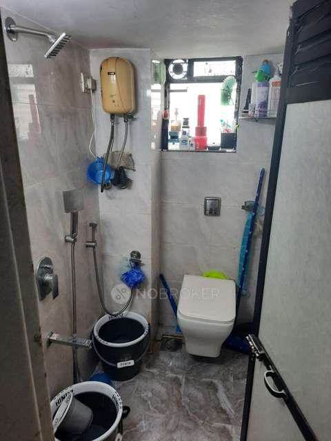 1 BHK Flat In Ram Gurudeo Chsl For Sale  In Andheri East