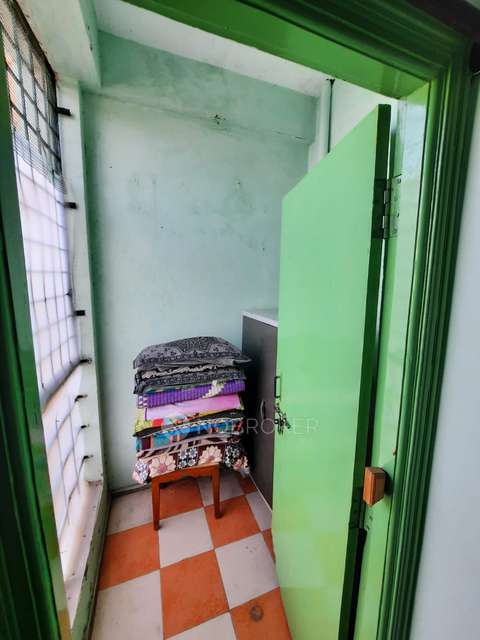 2 BHK Flat In Sri Maha Lakshmi Tirumala Saphire Apartment For Sale  In Amberpet