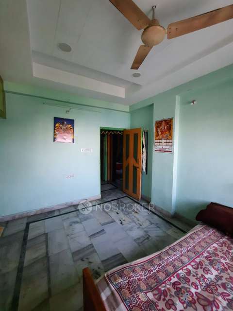2 BHK Flat In Sri Maha Lakshmi Tirumala Saphire Apartment For Sale  In Amberpet