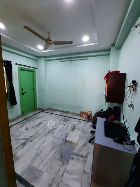 2 BHK Flat In Sri Maha Lakshmi Tirumala Saphire Apartment For Sale  In Amberpet