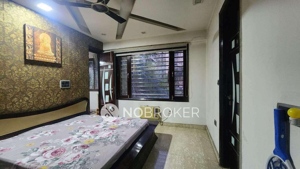 4 BHK Flat In Neelkanth Apartment For Sale  In Rohini