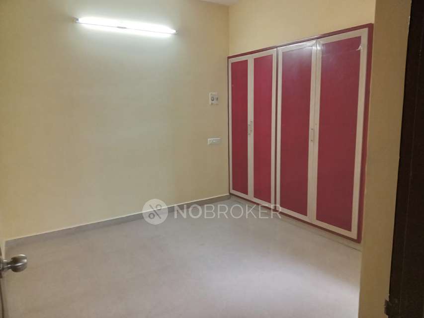 2 BHK Flat In Sri Ramulu Appa Rtment, West Tambram. for Rent  In Madambakkam