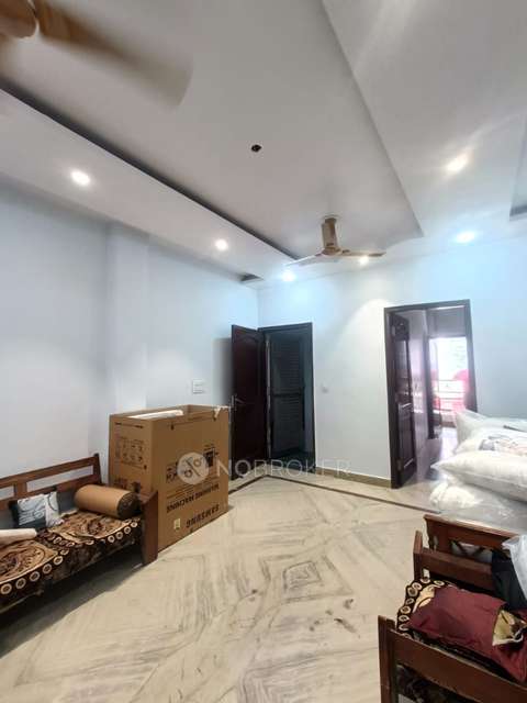 PG for Girls in Tagore Garden Extension