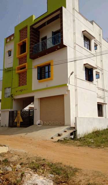 4+ BHK House For Sale  In Thotada Guddadhalli Village