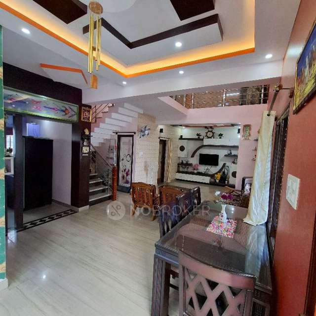 4+ BHK House For Sale  In Thotada Guddadhalli Village