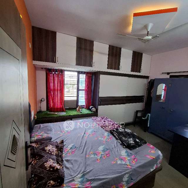 4+ BHK House For Sale  In Thotada Guddadhalli Village