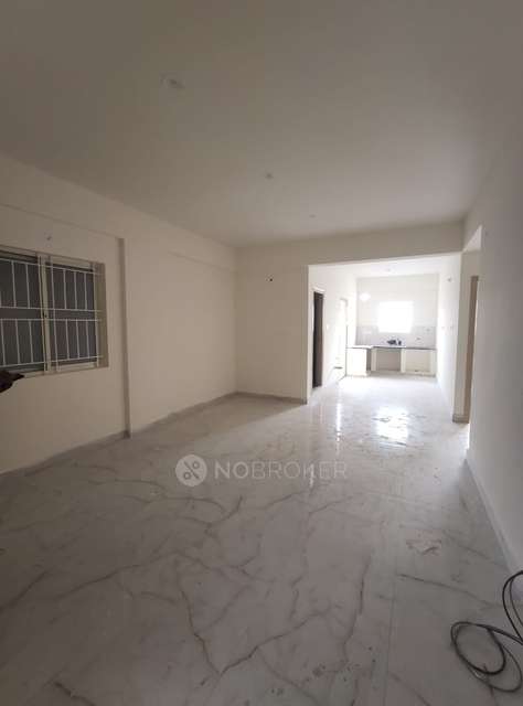 2 BHK Flat In Apartment For Sale  In Sampigenagara