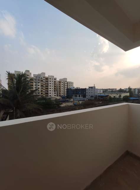2 BHK Flat In Apartment For Sale  In Sampigenagara