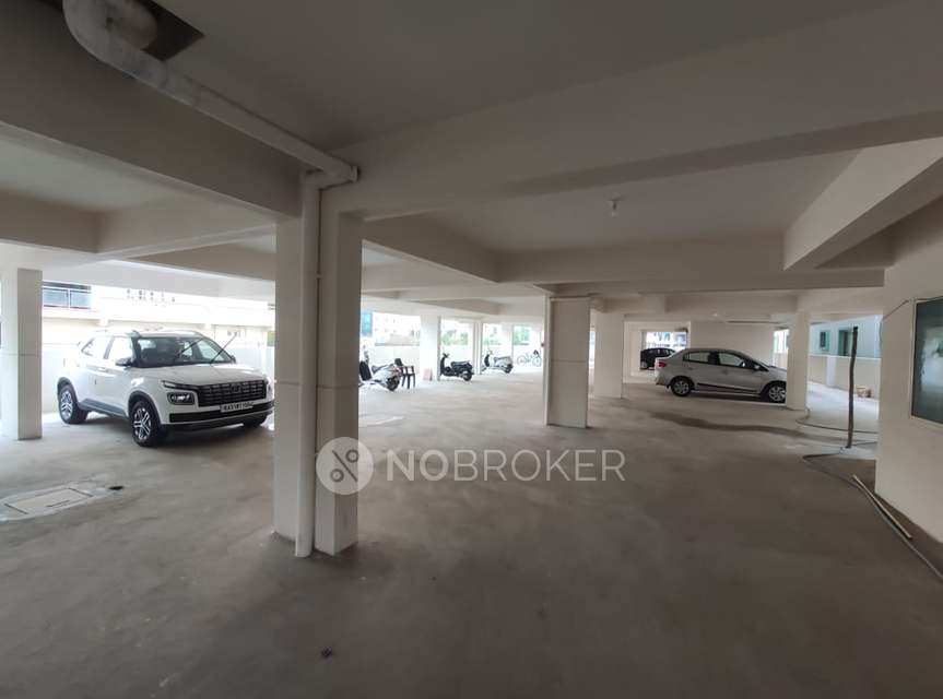 2 BHK Flat In Apartment For Sale  In Sampigenagara